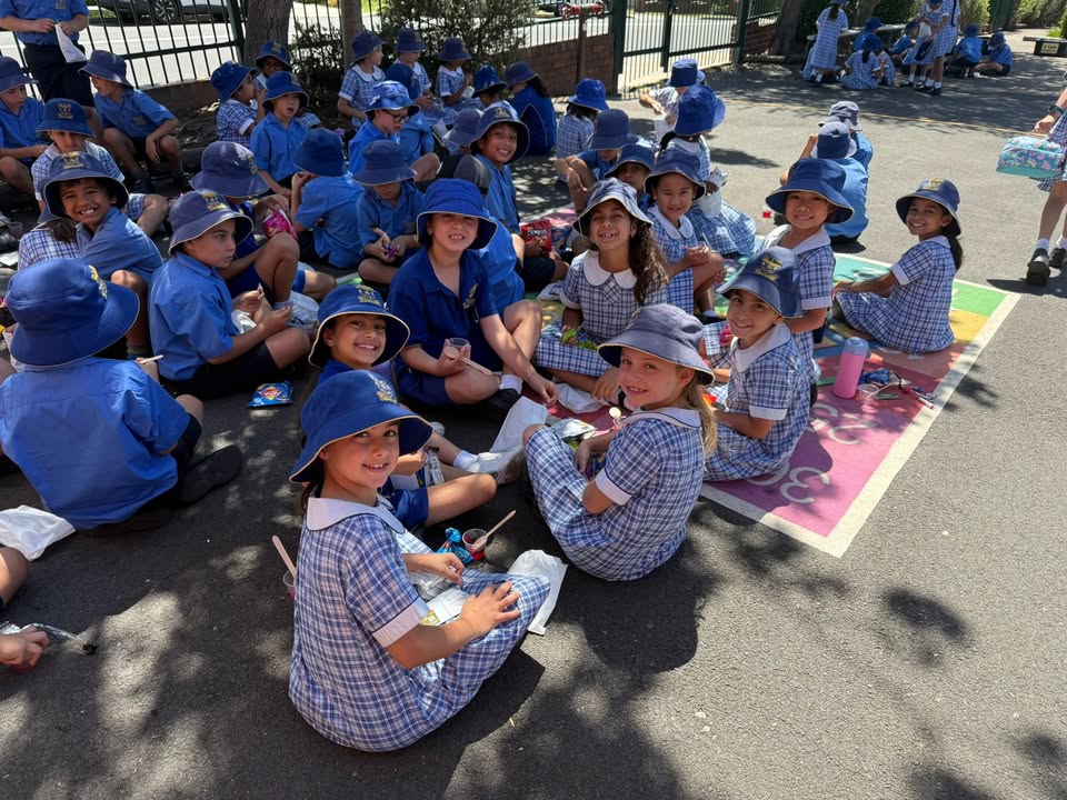 763565872230263_1367309395189238-1