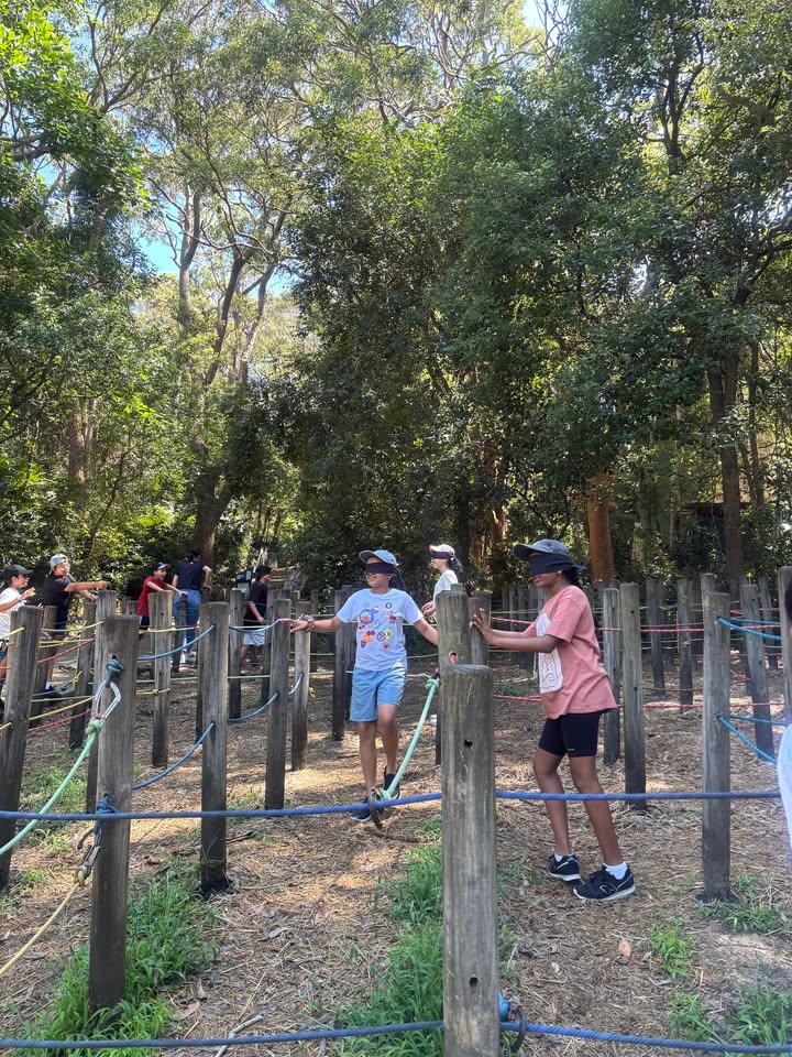 763565872230263_1428347422418768-1